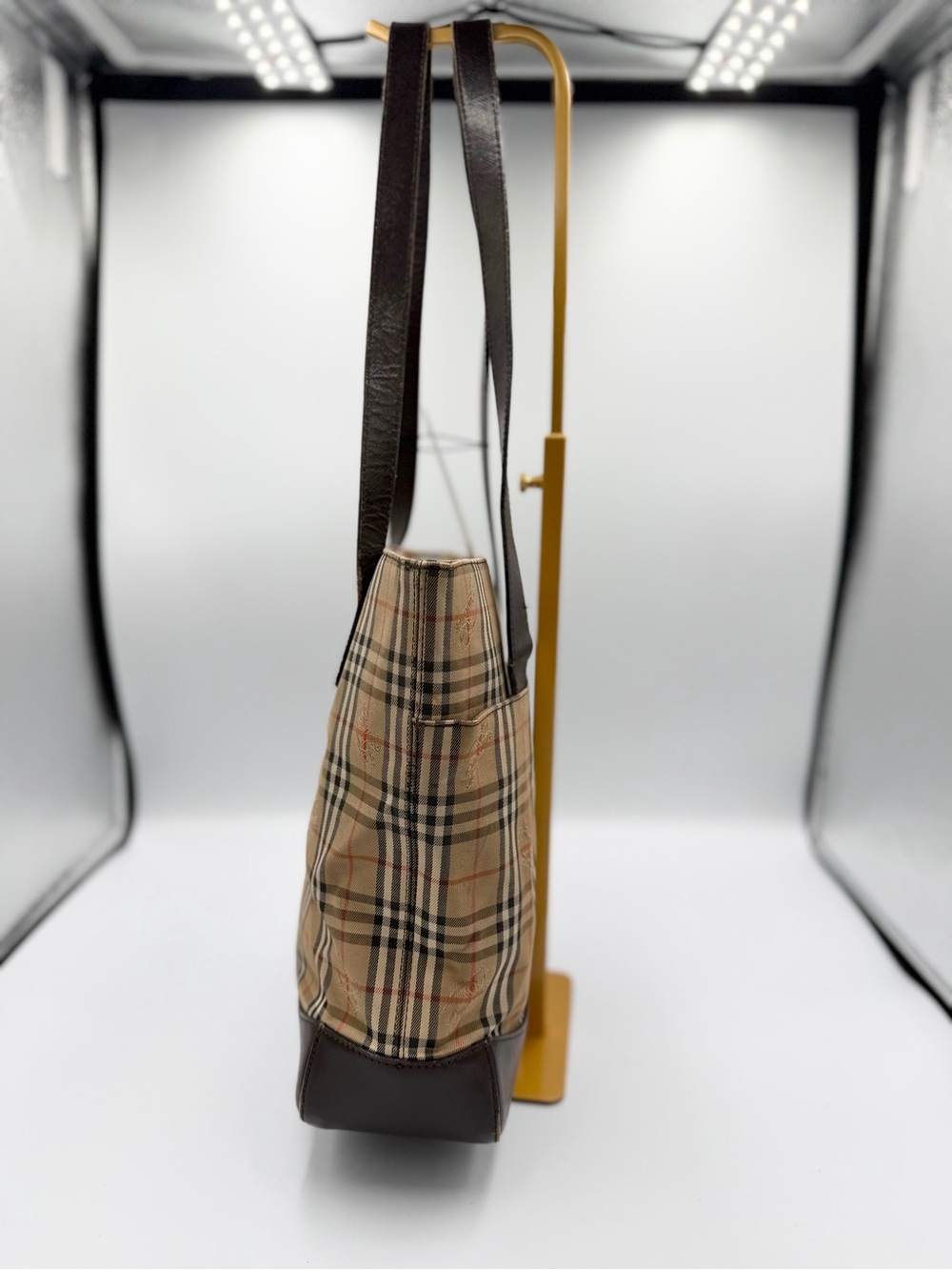 Pre-Owned Burberry Beige Plaid Tote with Brown Leather Trim with COA - Picture 3 of 9